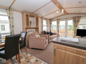 Cottage | Living area