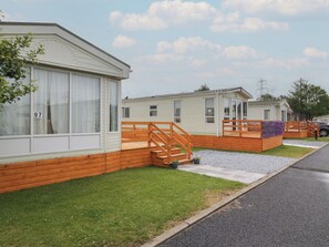 Cottage | Exterior - Willow (Denny)