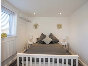 1 bedroom, individually decorated, individually furnished, free WiFi - Ty'n Ffridd Bach (Pwllheli)