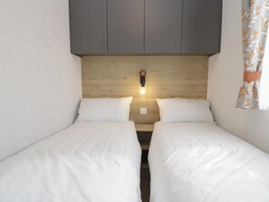 2 bedrooms, individually decorated, individually furnished
