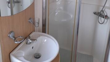 Cottage | Bathroom