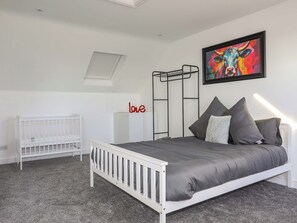 4 bedrooms, individually decorated, individually furnished, free WiFi - Ty'n Ffridd (Pwllheli)