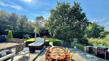 Tempat makan outdoor