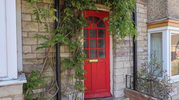 Cottage | Exterior detail