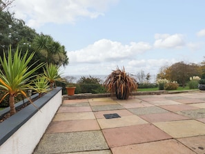 Property grounds - Summer Room (Pwllheli)
