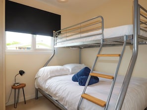 2 bedrooms, individually decorated, individually furnished, free WiFi - Gwanda (Wadebridge)