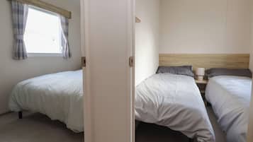 3 bedrooms, individually decorated, individually furnished, free WiFi