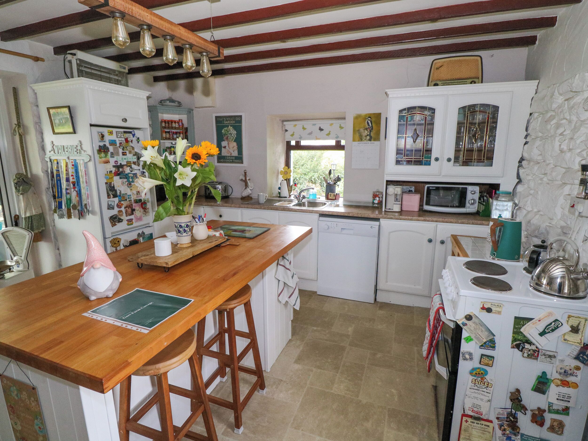 Dishwasher, electric kettle, toaster, cookware/dishes/utensils