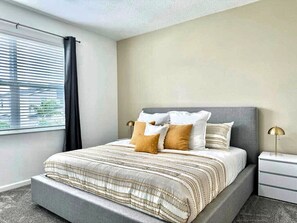 3 soverom, strykejern/-brett, reiseseng for barn og wi-fi