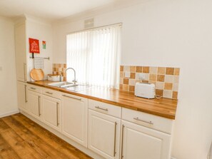 Fridge, dishwasher, electric kettle, toaster