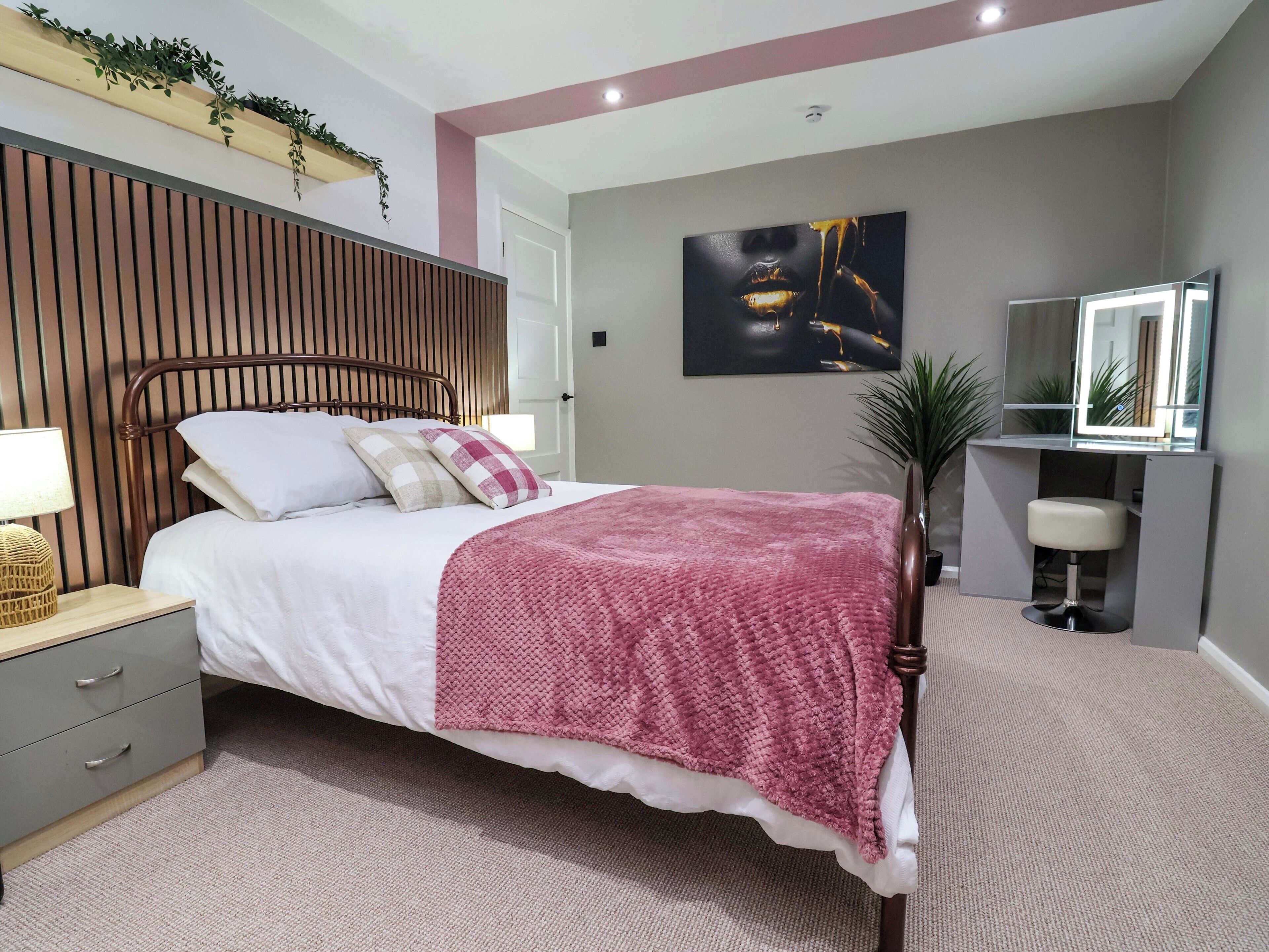 3 bedrooms, individually decorated, individually furnished, free WiFi