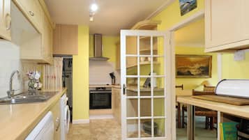 Fridge, dishwasher, electric kettle, toaster