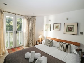 3 Schlafzimmer, individuell dekoriert, individuell eingerichtet