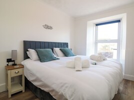 2 bedrooms, individually decorated, individually furnished, free WiFi