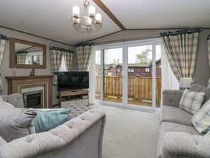 Living area - Lakeside Retreat (Carnforth)