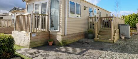 Cottage | Bahagian luar