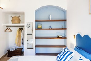 3 chambres, coffres-forts dans les chambres, bureau