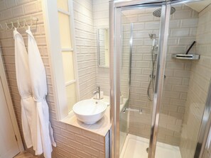 Shower - Apple Tree Cottage (Helston)
