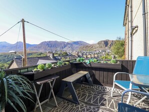 Property grounds - Hendre (Blaenau Ffestiniog)