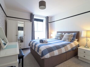 3 bedrooms, individually decorated, individually furnished, desk - Hendre (Blaenau Ffestiniog)