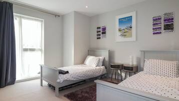 2 bedrooms, individually decorated, individually furnished, free WiFi