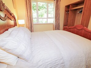 Cottage | 5 bedrooms, individually decorated, individually furnished, free WiFi - Mill House (Moville)