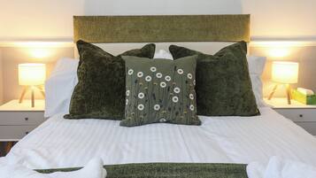 2 bedrooms, individually decorated, individually furnished, free WiFi
