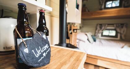 Little Otchan Shepherd's Hut