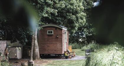 Little Otchan Shepherd's Hut