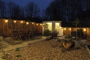 Cottage | Outdoor dining