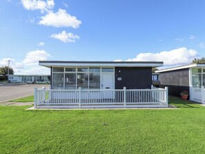 Exterior - 104 The Laurels (Skegness)
