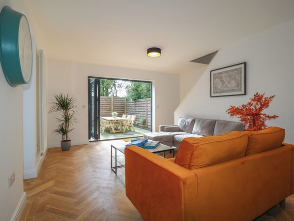 Living area - Buckingham House (Oakham)