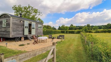 Cottage | Outdoor dining