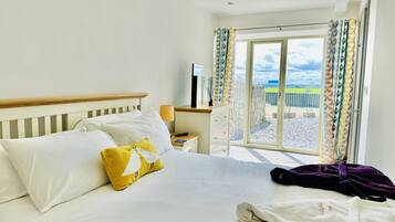 Cottage | 3 bedrooms, individually decorated, individually furnished, free WiFi