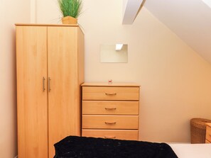 2 bedrooms, individually decorated, individually furnished, free WiFi