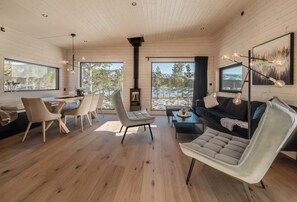 Deluxe Cabin, Beach View - Raudnes panorama (Nissedal)