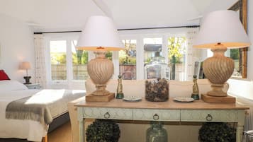 1 bedroom, individually decorated, individually furnished, free WiFi