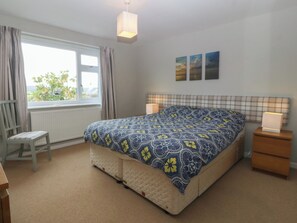 4 bedrooms, individually decorated, individually furnished, free WiFi