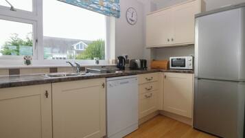 Fridge, dishwasher, electric kettle, toaster