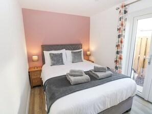 2 slaapkamers, individueel gedecoreerd, individueel gemeubileerd