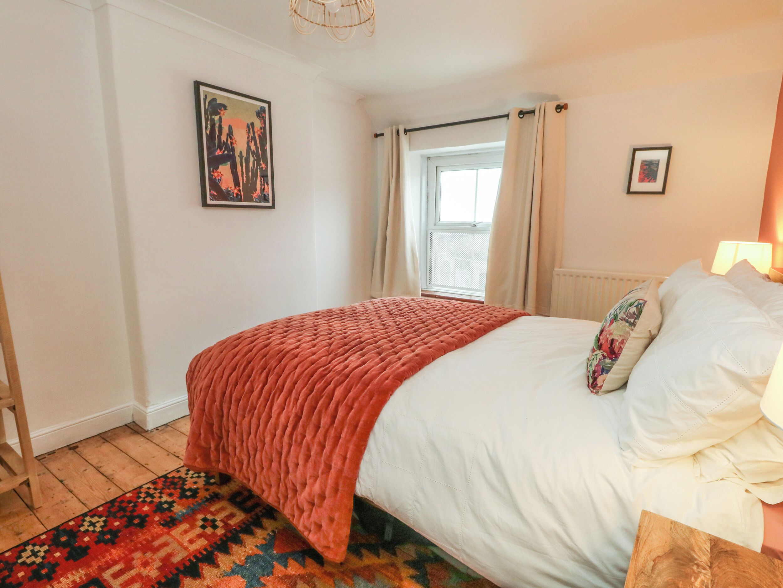 3 bedrooms, individually decorated, individually furnished, free WiFi