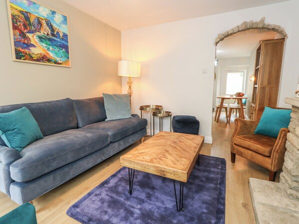 Living area - Honeypot Cottage (Swanage)