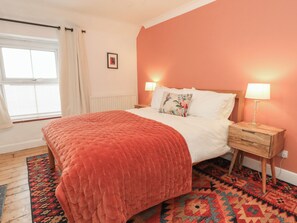 3 bedrooms, individually decorated, individually furnished, free WiFi - Honeypot Cottage (Swanage)