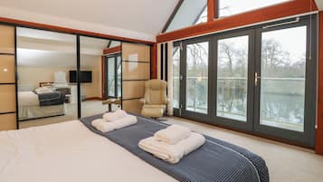 4 habitaciones, decoración personalizada y muebles diferentes