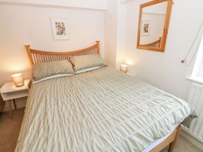 1 svefnherbergi, sérhannaðar innréttingar, sérvalin húsgögn