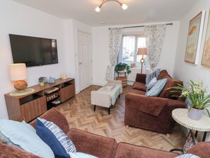 Cottage | Living area - Coastal Retreat (Seahouses)