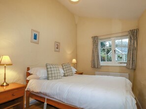 2 bedrooms, individually decorated, individually furnished, free WiFi - The Smithy (Camelford)