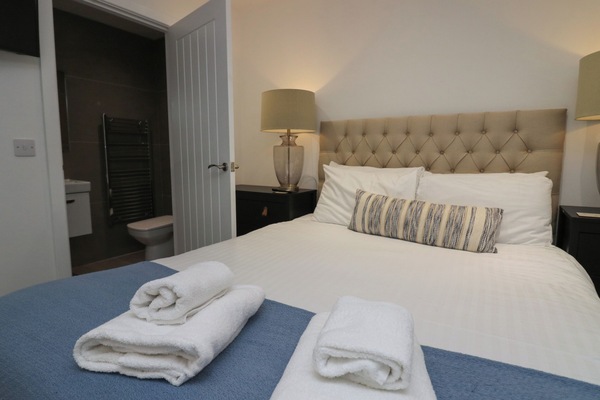2 bedrooms, individually decorated, individually furnished, free WiFi