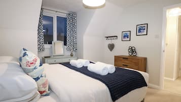 3 bedrooms, individually decorated, individually furnished, free WiFi