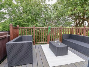 Property grounds - The Retreat (Wrexham)